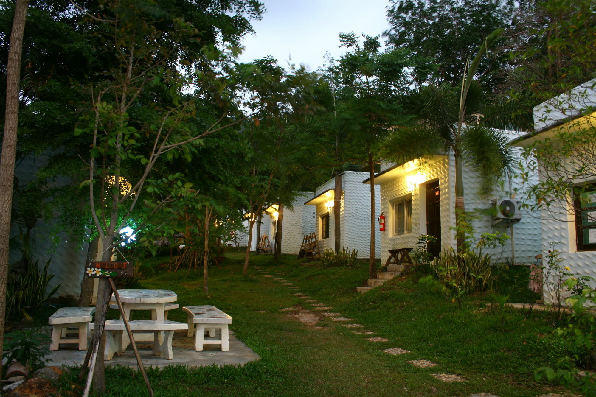 Baan Aunrak Resort Koh Chang Buitenkant foto